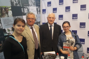Встреча на Книжном салоне-2016