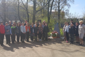 Возложение цветов в сквере им.Говорова